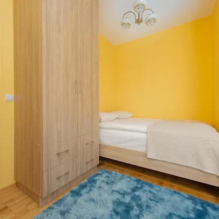 Bright Przyokopowa In The Centre Of With Parking By Renters ורשה