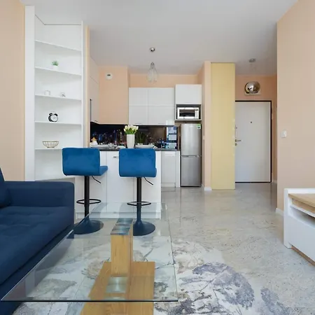 Bright Przyokopowa In The Centre Of With Parking By Renters Apartman *