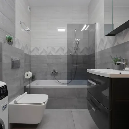 Bright Przyokopowa In The Centre Of With Parking By Renters * Warszawa