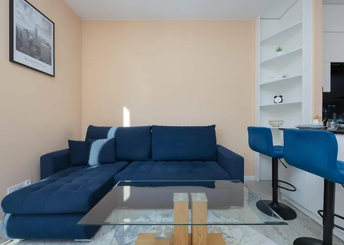 Bright Przyokopowa In The Centre Of With Parking By Renters *